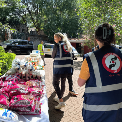 food pack distribution